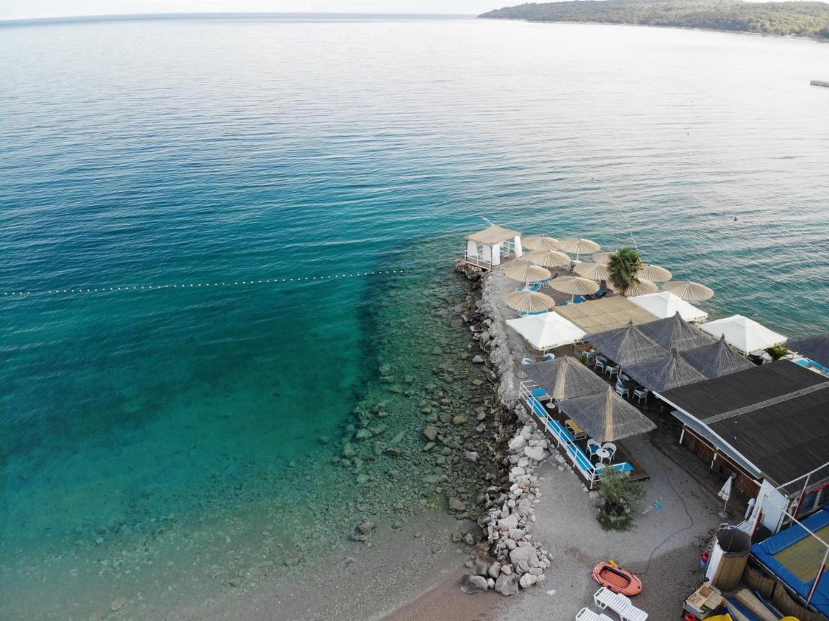Apartments With A Parking Space Njivice, Krk - 5427 ภายนอก รูปภาพ